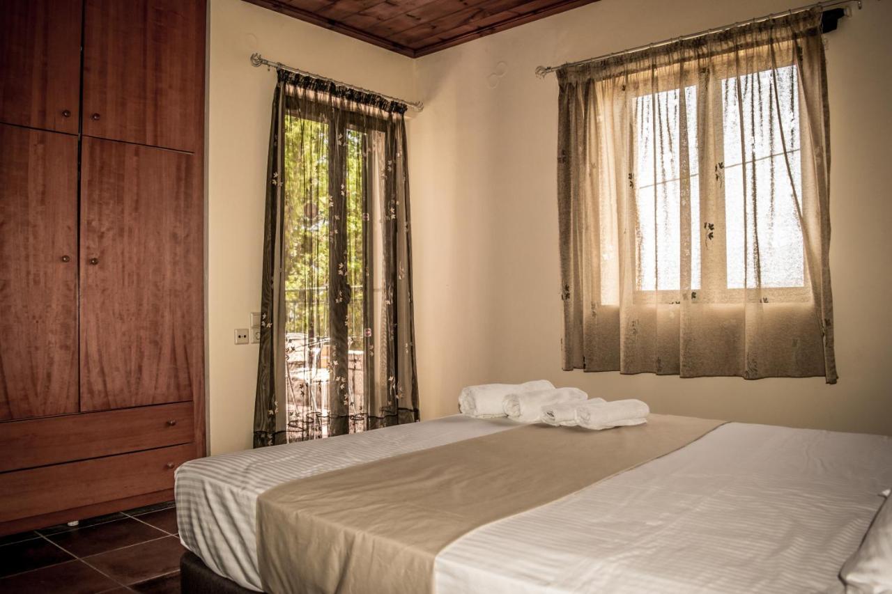 Niriides Villas Old Listing แอร์ซอนิสซอส ภายนอก รูปภาพ