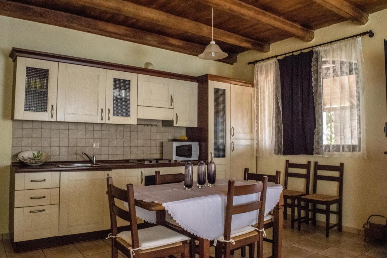 Niriides Villas Old Listing แอร์ซอนิสซอส ภายนอก รูปภาพ